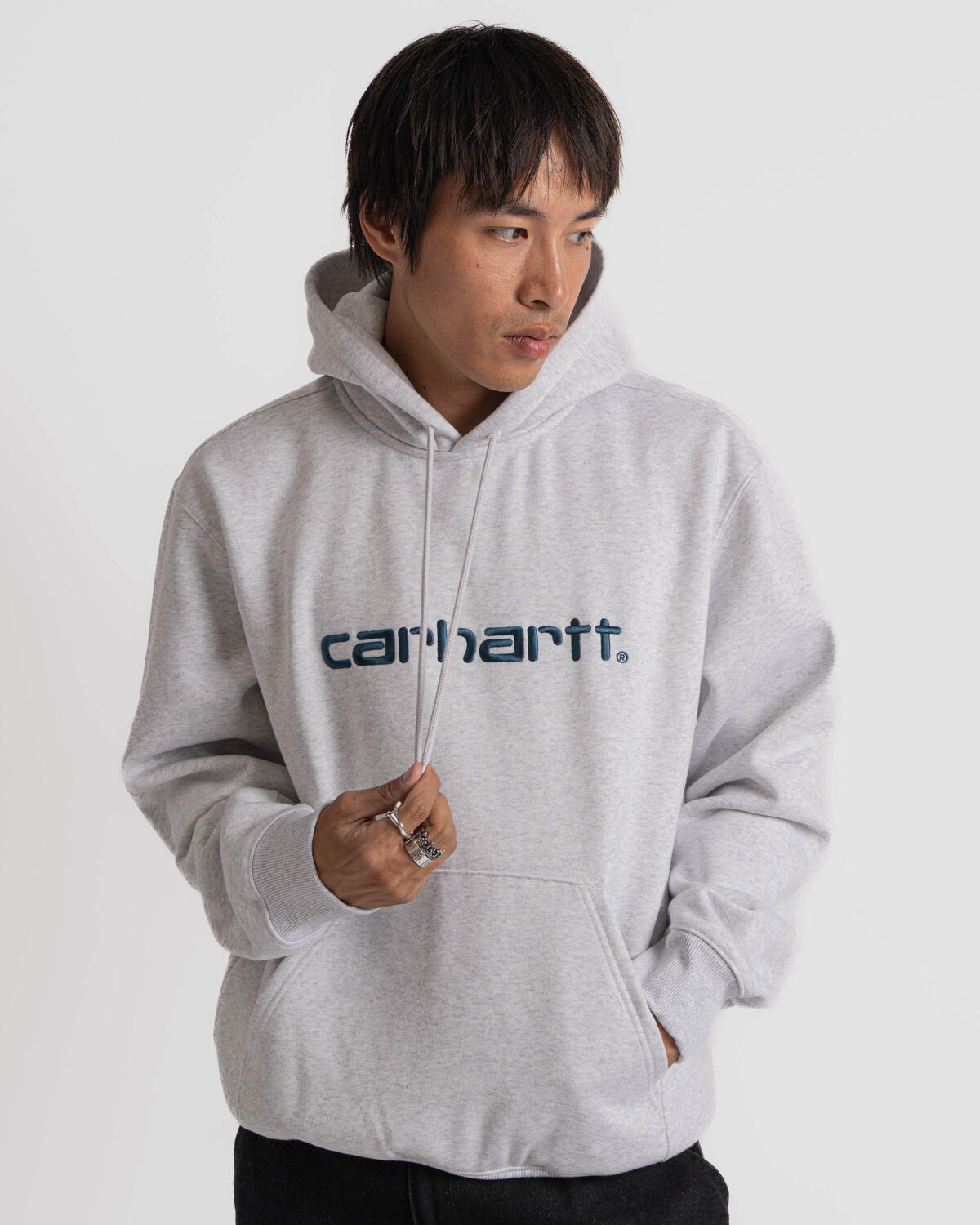 carhartt-wip-hooded-sweater-